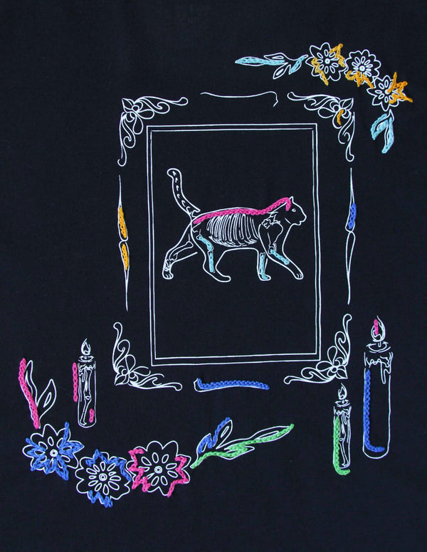 Playera Gráfica Día de Muertos Cempasuchil