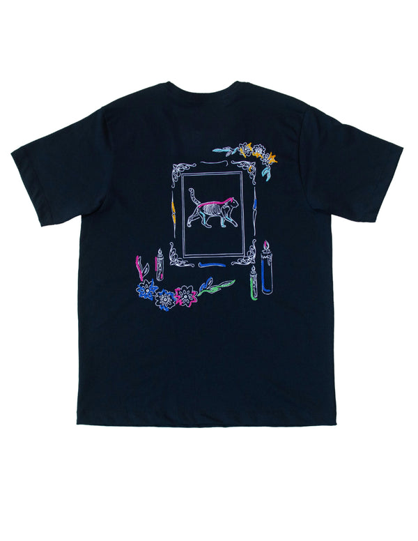 Playera Gráfica Día de Muertos Cempasuchil