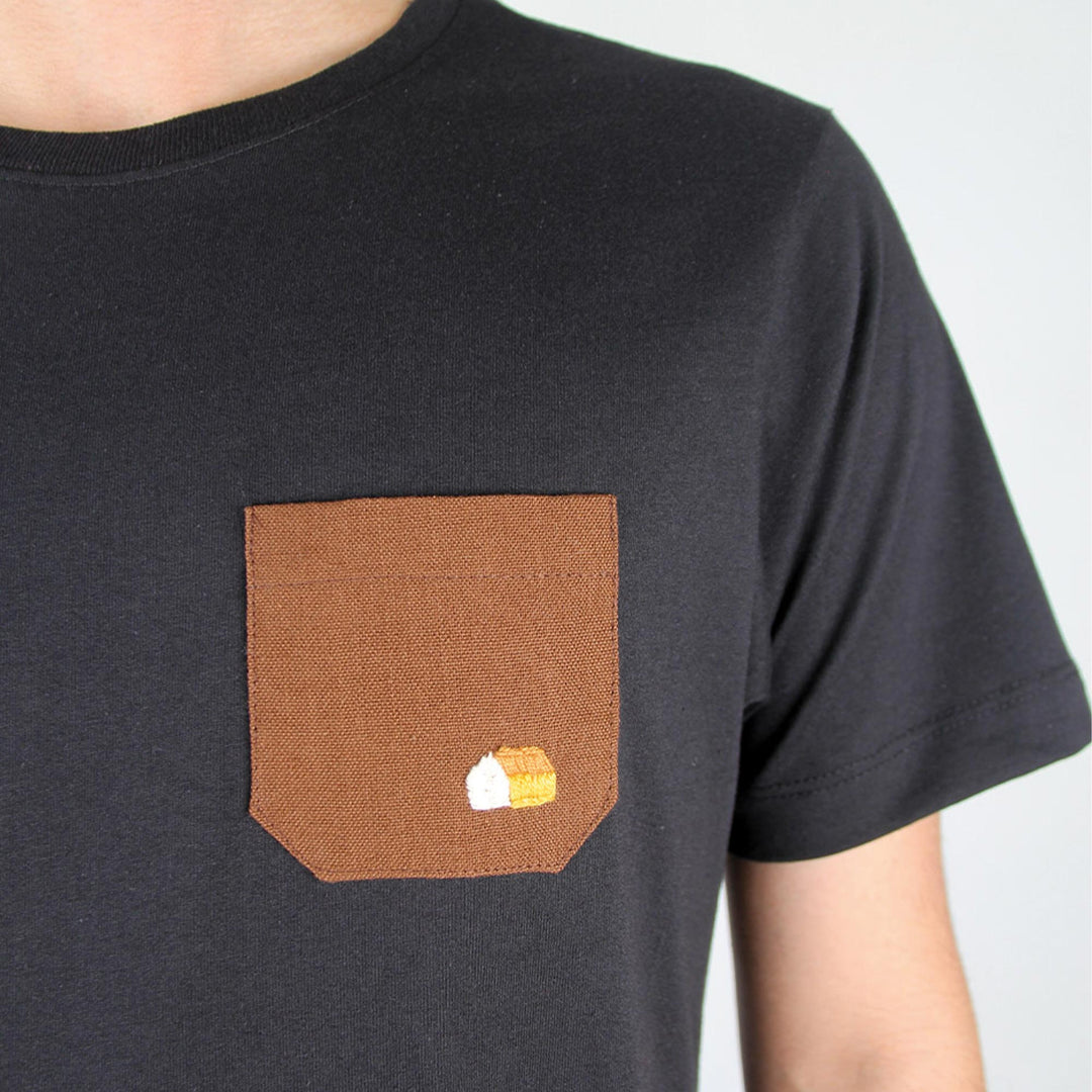 Playera Pocket Legado