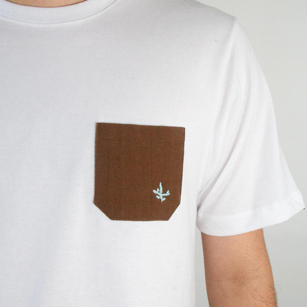 Playera Pocket Coral Blanco