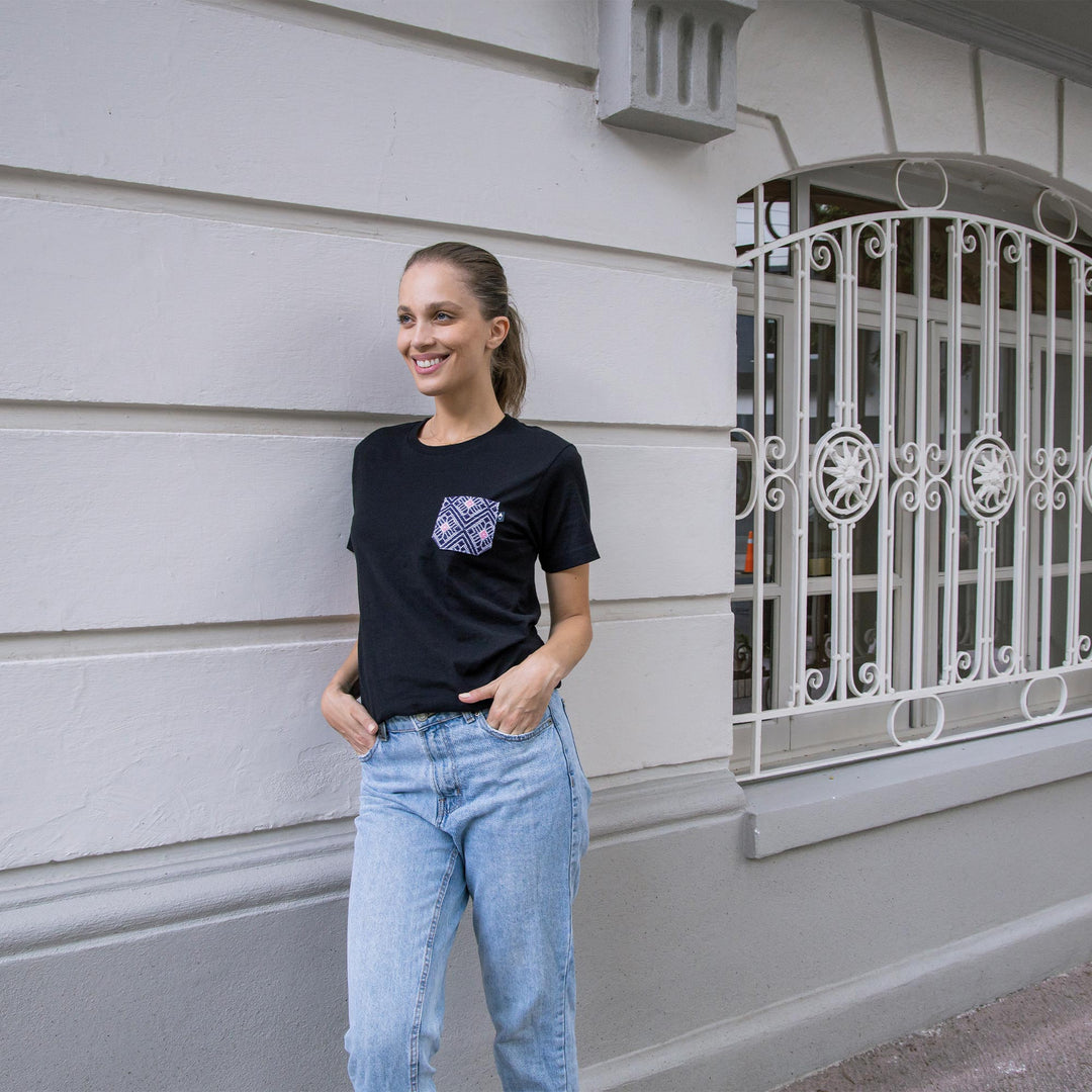Playera Pocket Legado