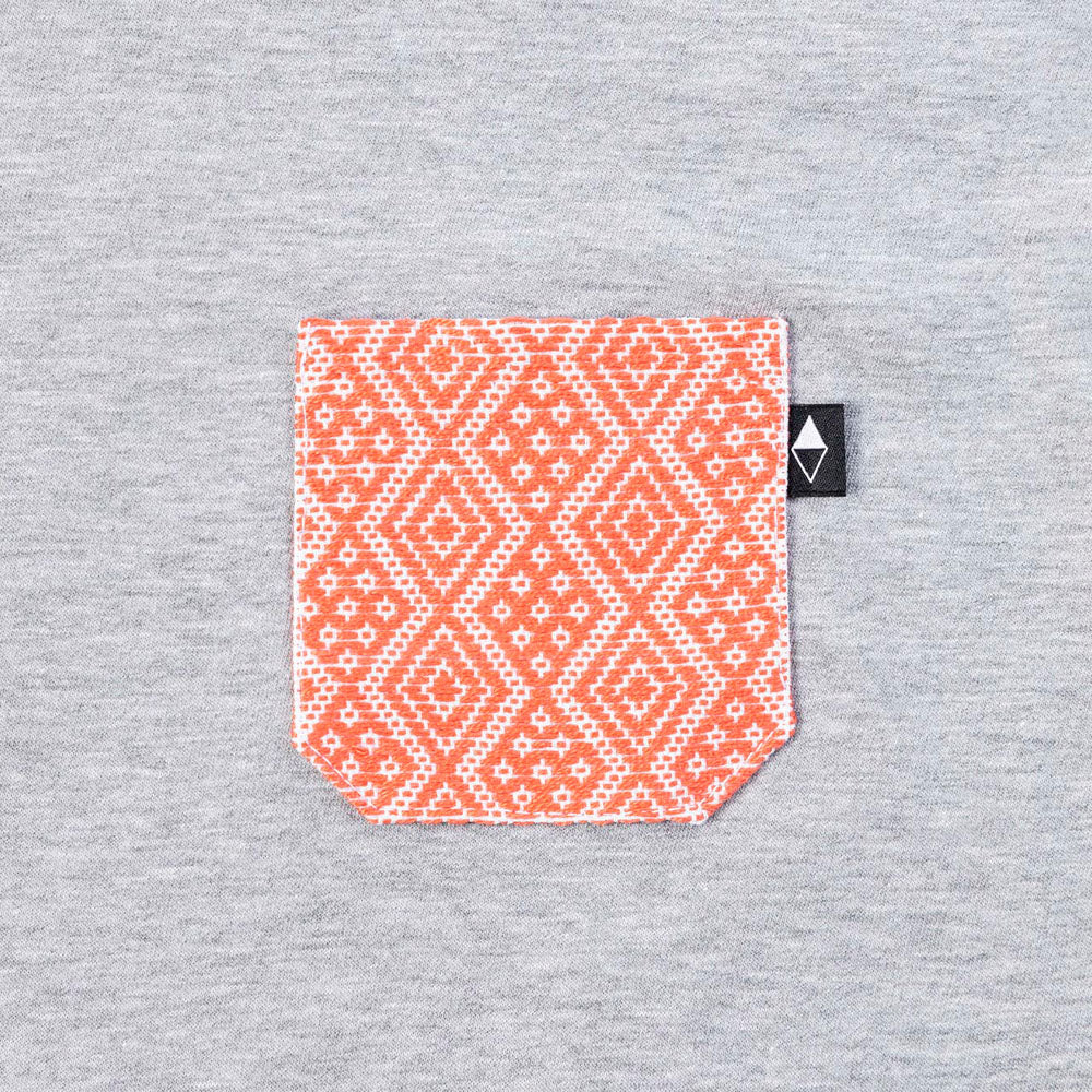 Playera Pocket Legado