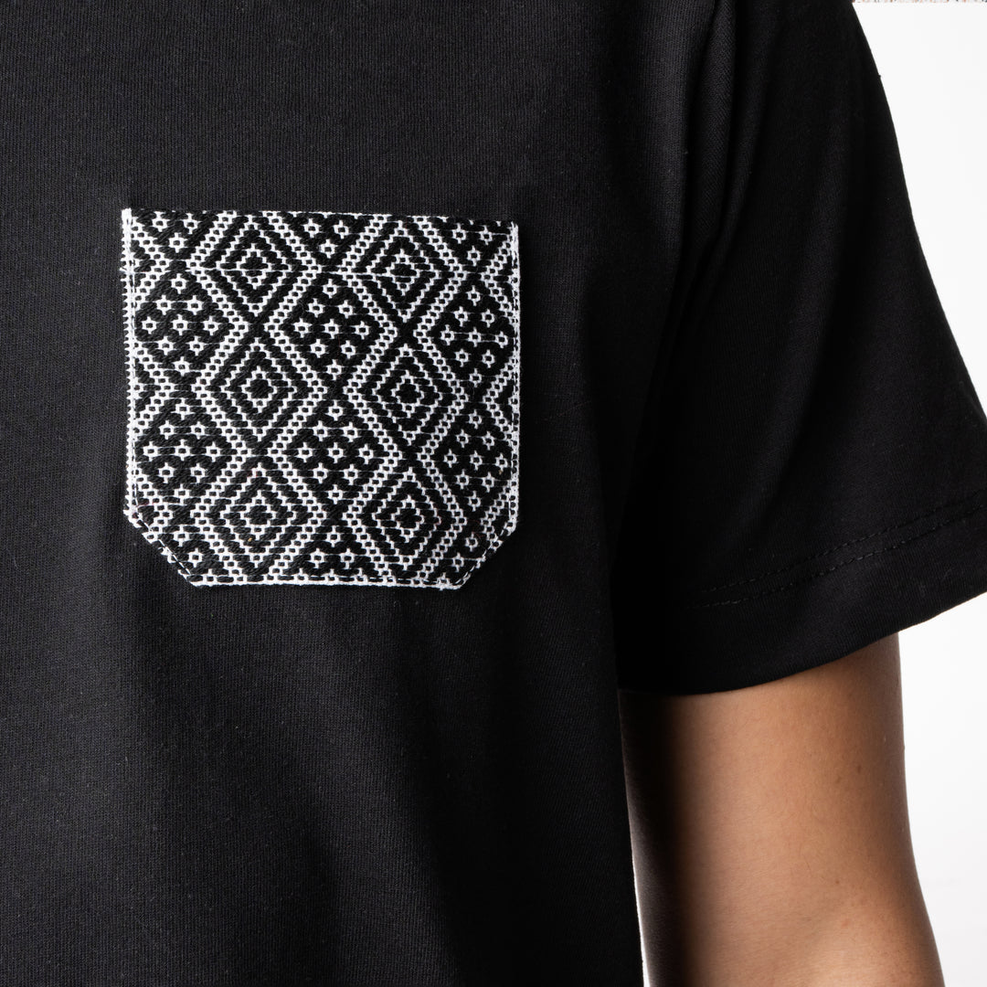 Playera Pocket Luciérnaga 2025