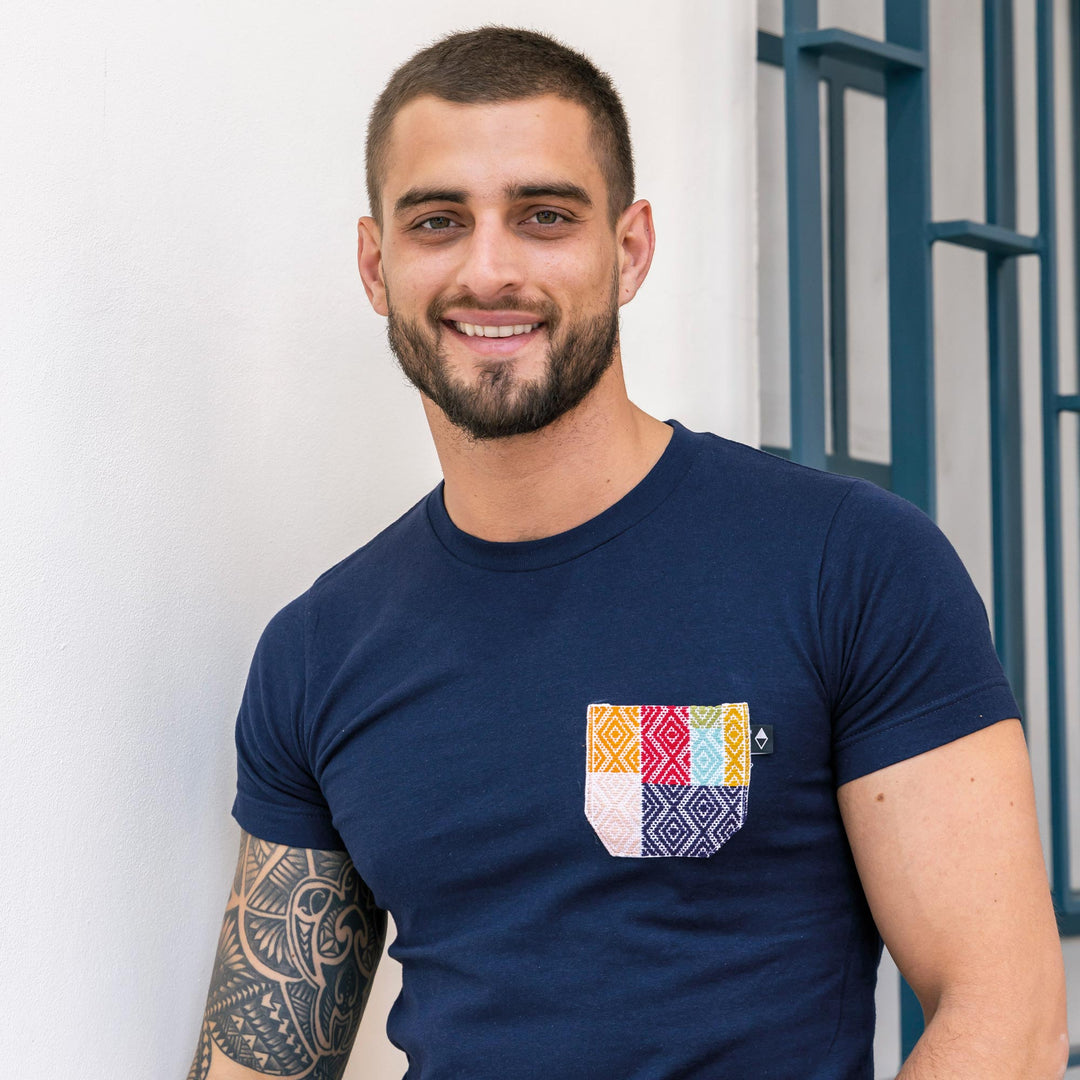 Playera Pocket Legado